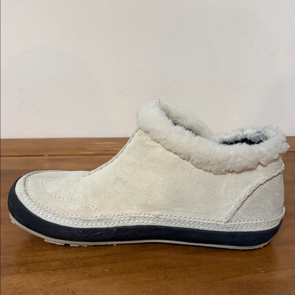 Merrell Spirit Tibet Black and Cream Performance Footwear Size 9 - Picture 5 of 13